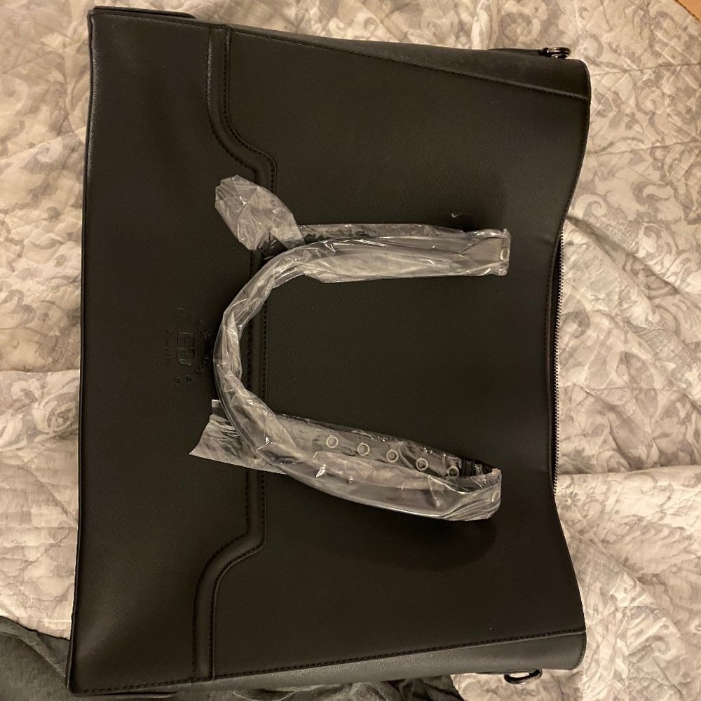 EaseGave: Black Business Bag